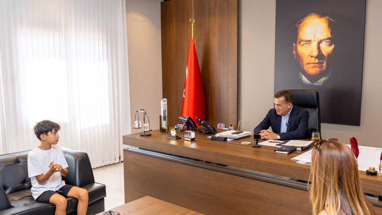 Giriş: 12-09-2025 16:04 Mersin Yenişehir Belediye Başkanı Abdullah Özyiğit, sosyal