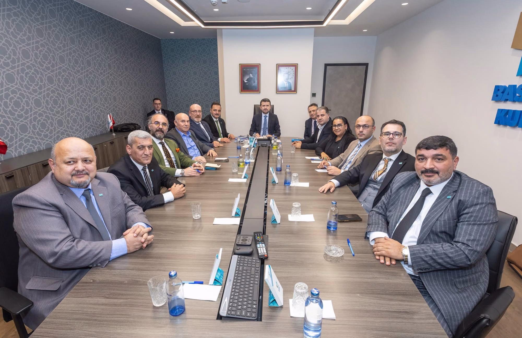 Türk İnternet Medya Birliği (TİMBİR) Genel Başkanı Dr. Süleyman Basa