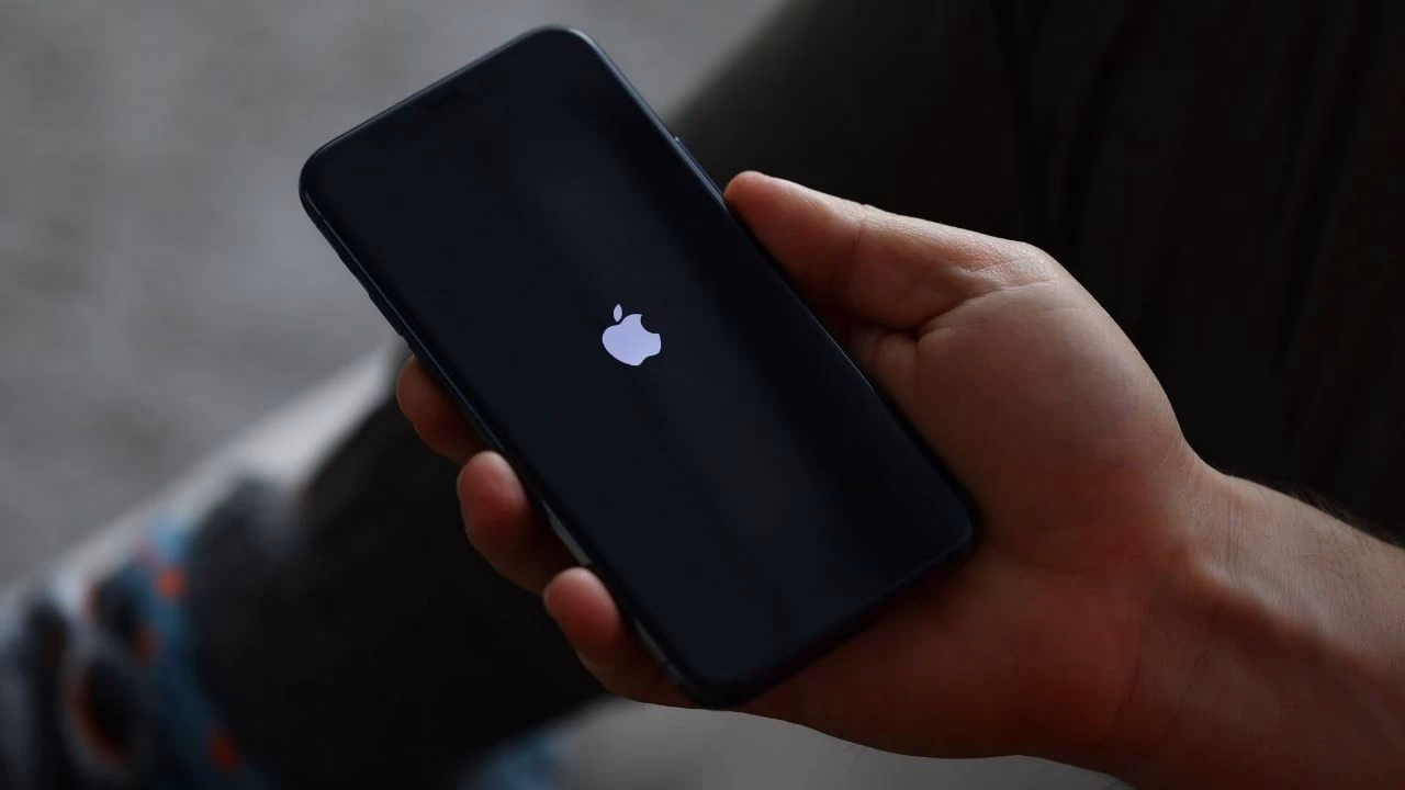 Apple, dijital asistanı Siri’yi ChatGPT ve Google Gemini gibi yapay