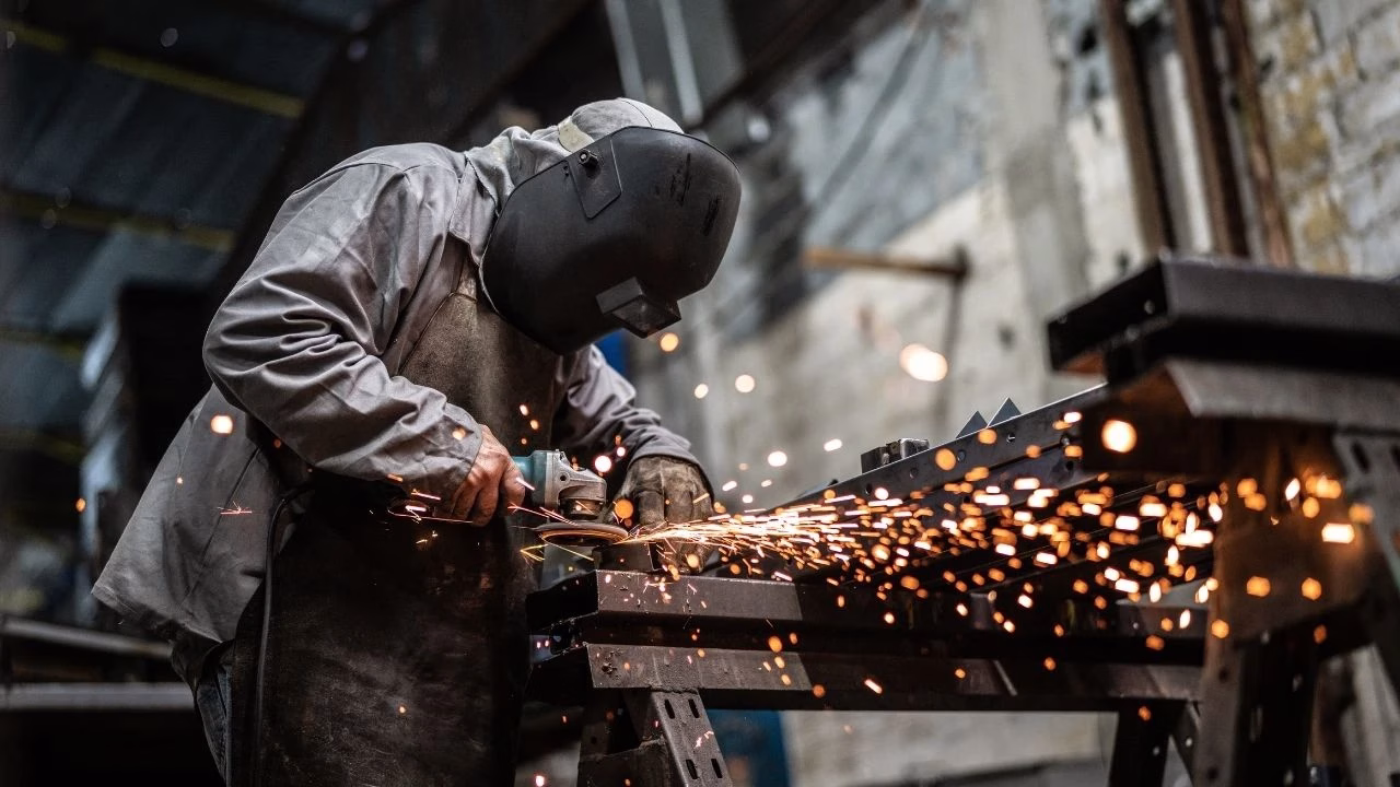Türkiye’de 15 ve daha yukarı yaştaki kadınlarda işsizlik oranı düşüşünü