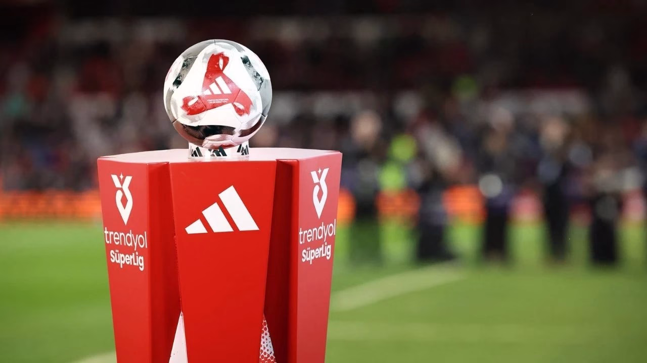 Süper Lig’de 25 günlük ara sona eriyor. 2025-2026 sezonunun ikinci