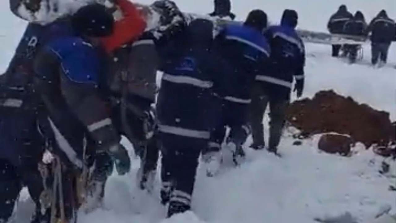Tunceli Valisi Şefik Aygöl, yoğun kar yağışı ve zorlu kış