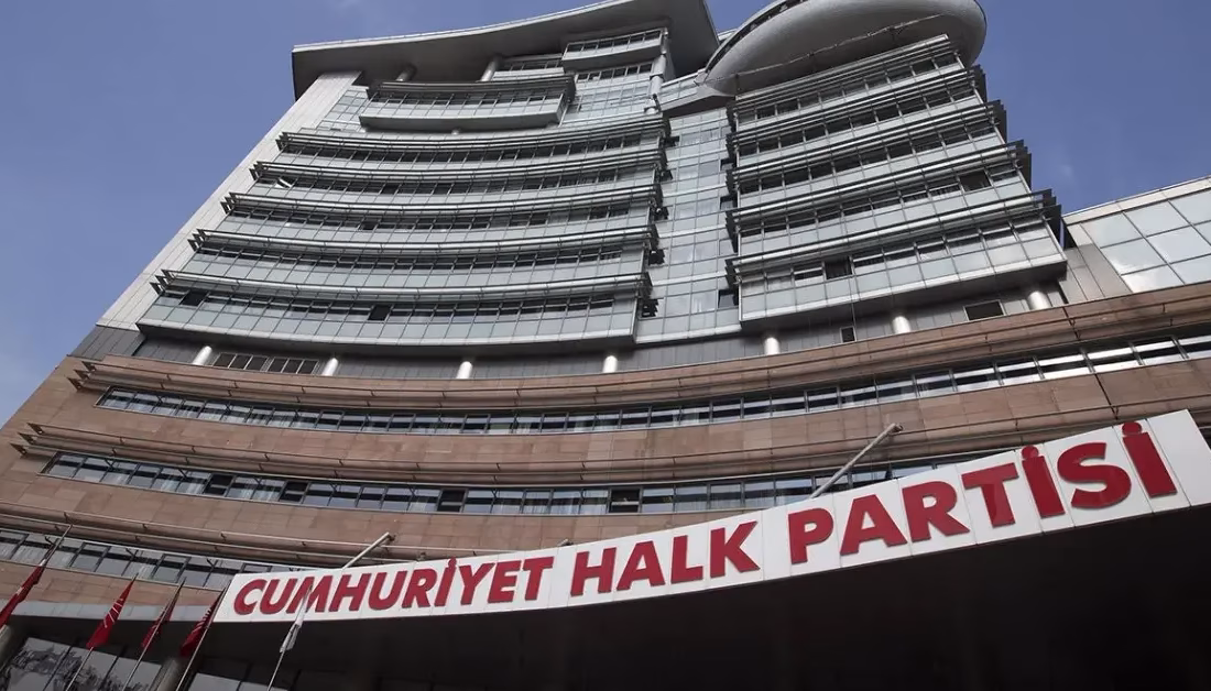 ANKARA-BHA Kararla birlikte CHP’de kurultay tartışmaları yeniden gündemin merkezine oturdu.