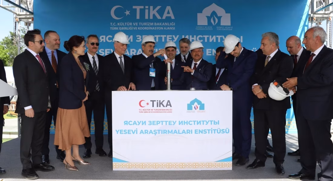 Kazakistan ziyaretinde Cumhurbaşkanı Recep Tayyip Erdoğan’a eşlik eden Türk Devletleri