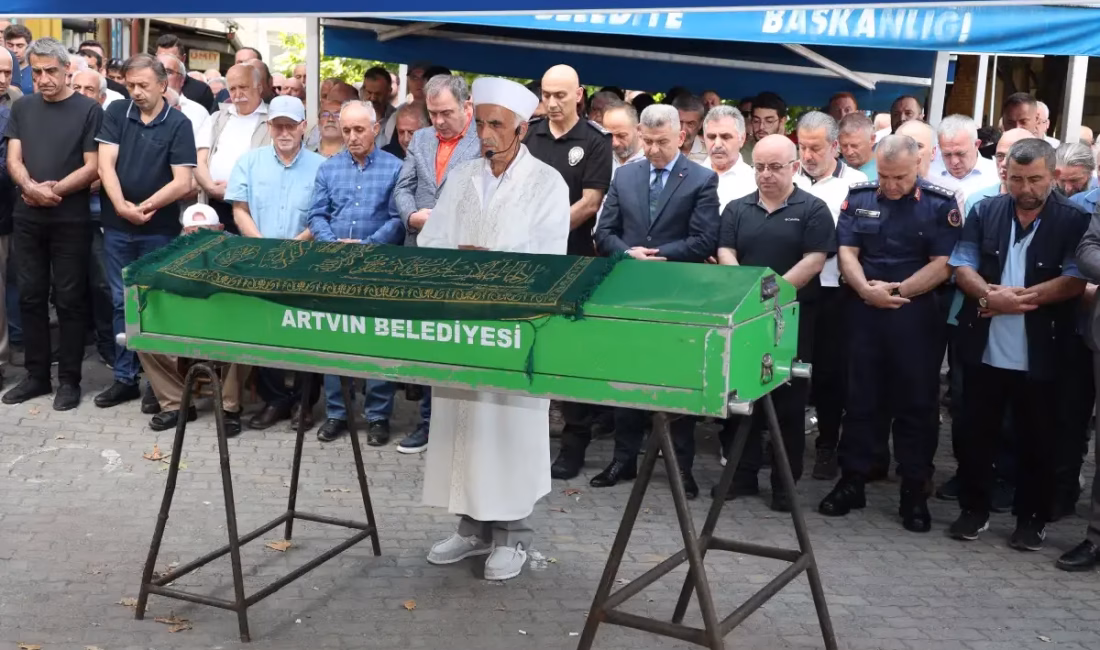 BAYRAM SARAYOĞLU / BHA – ARTVİN  Bir süredir tedavi gördüğü Artvin