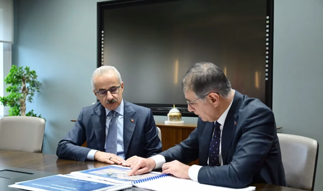ANKARA – BHA Ulaştırma ve Altyapı Bakanı Abdulkadir Uraloğlu, İzmir