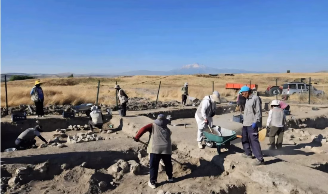 Kültür ve Turizm Bakanı Mehmet Nuri Ersoy, Kayseri’deki Kültepe-Kaniş kazılarında